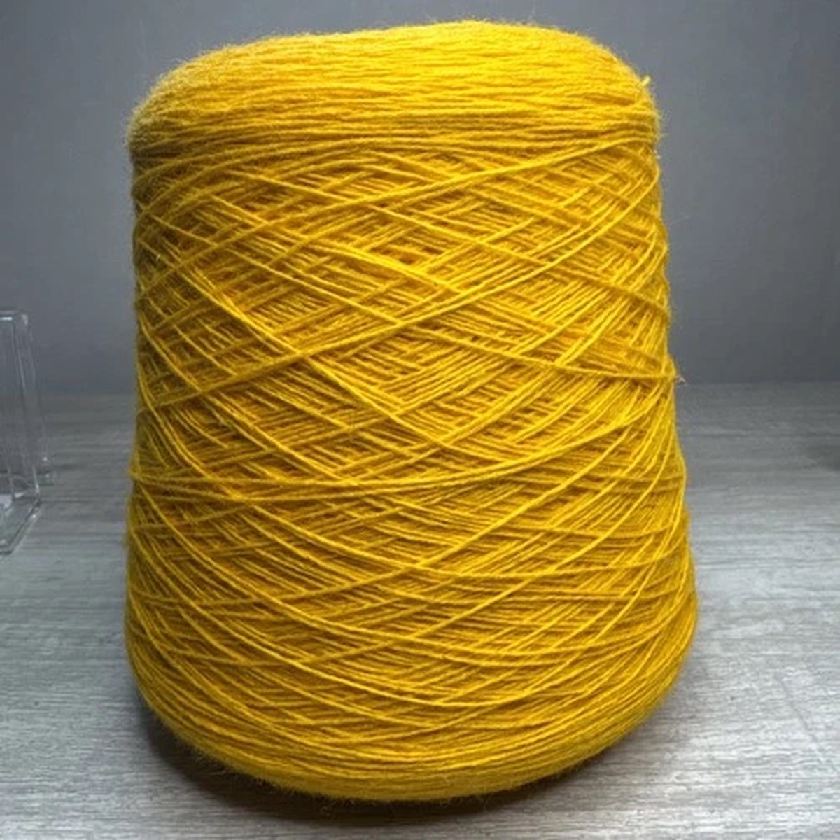 wool-yarn-weaving-knitting-crochet-art-over-1-lb-nos