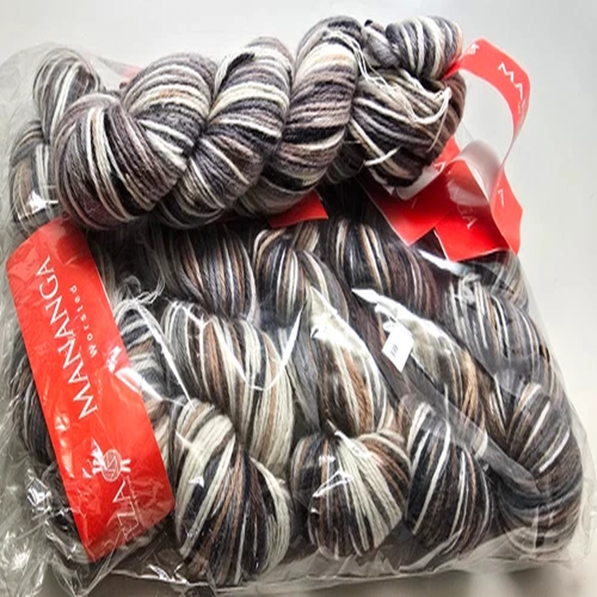 bag-of-5-mananga-handpainted-superwash-worsted-6k8-cobblestone