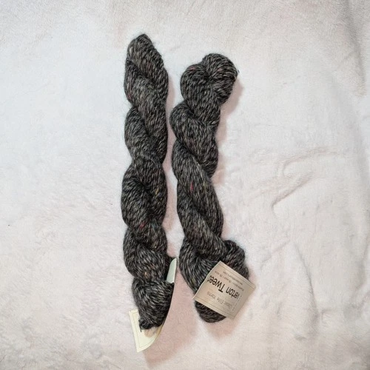 classic-elite-yarns-tiverton-tweed-color-2013-grey-2-hanks-50g-98yds-alpaca