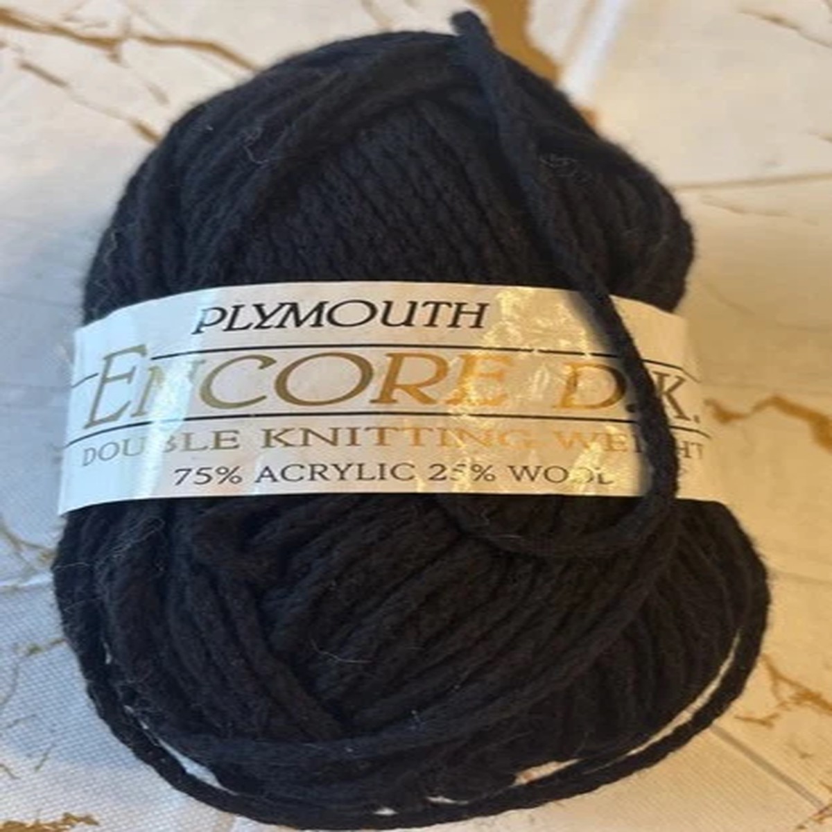 plymouth-encore-d-k-double-knitting-weight-25-wool-black-yarn-nwt-150-yards