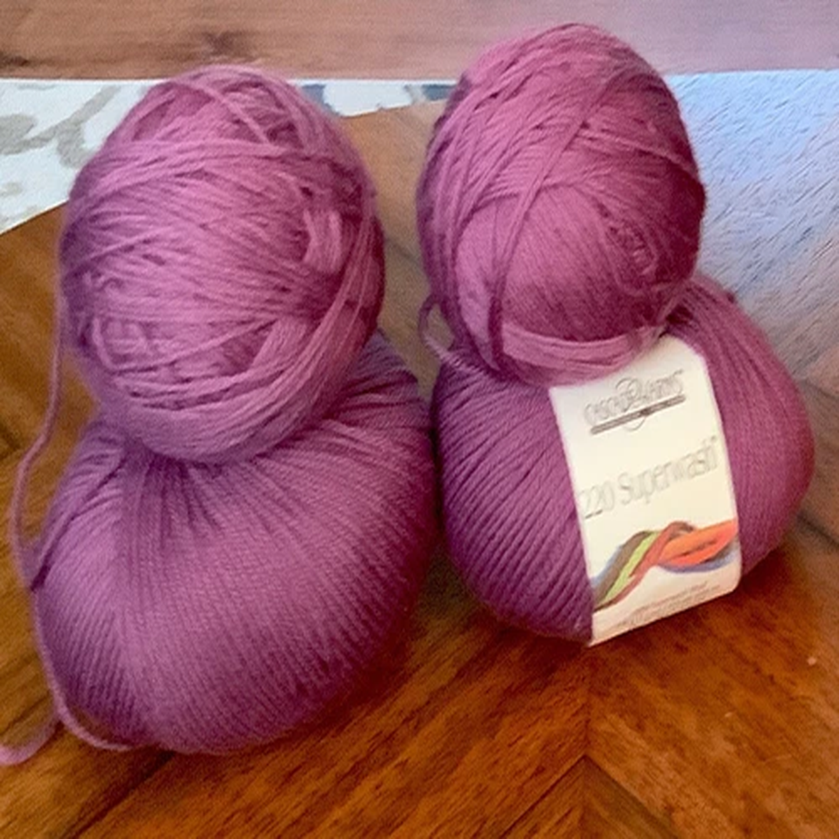 4-balls-cascade-yarns-220-superwash-100-wool-purple-each-100grams-3-5oz-220yds
