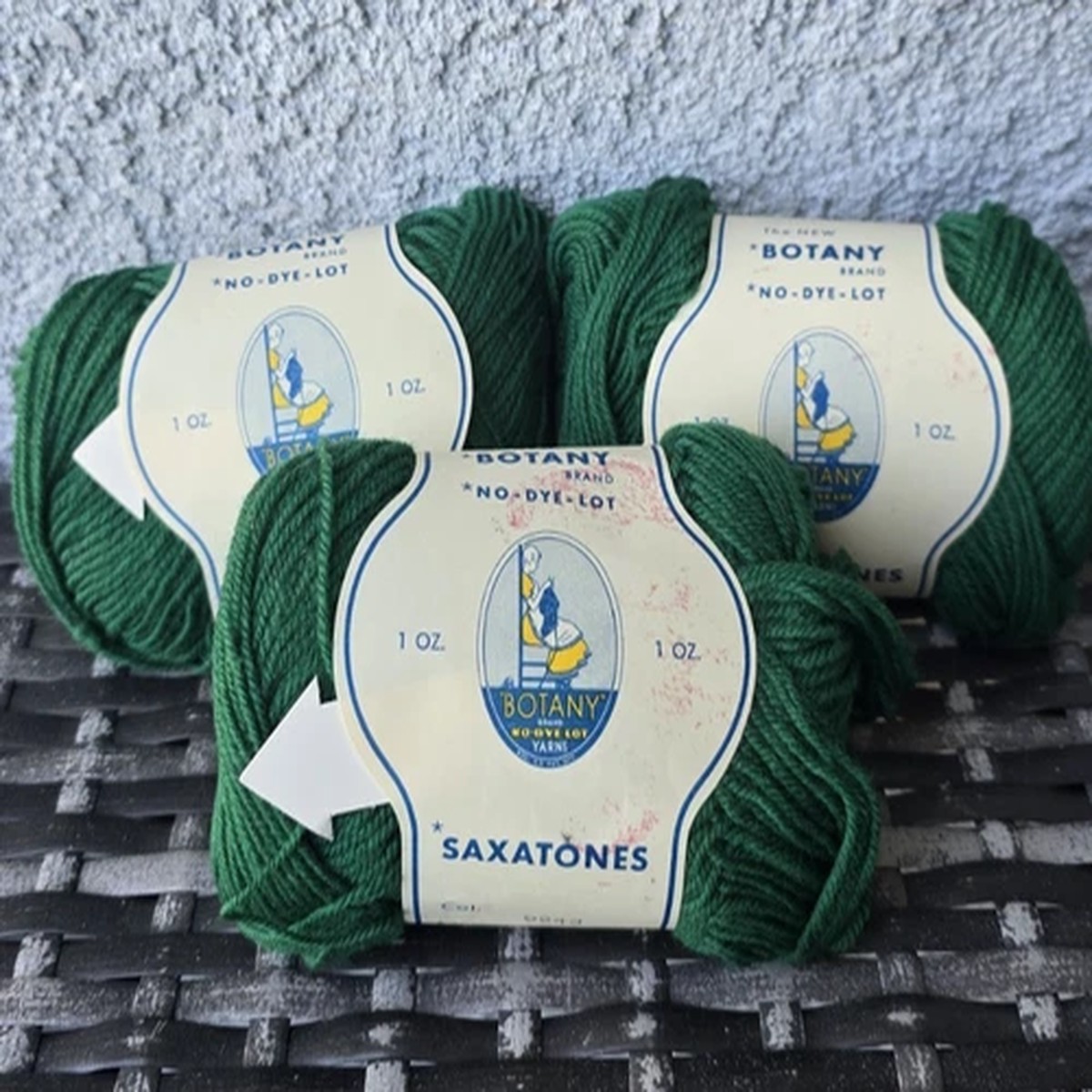 nos-botany-no-dye-lot-green-9243-100-virgin-wool-zephyr-quality-1oz-germany