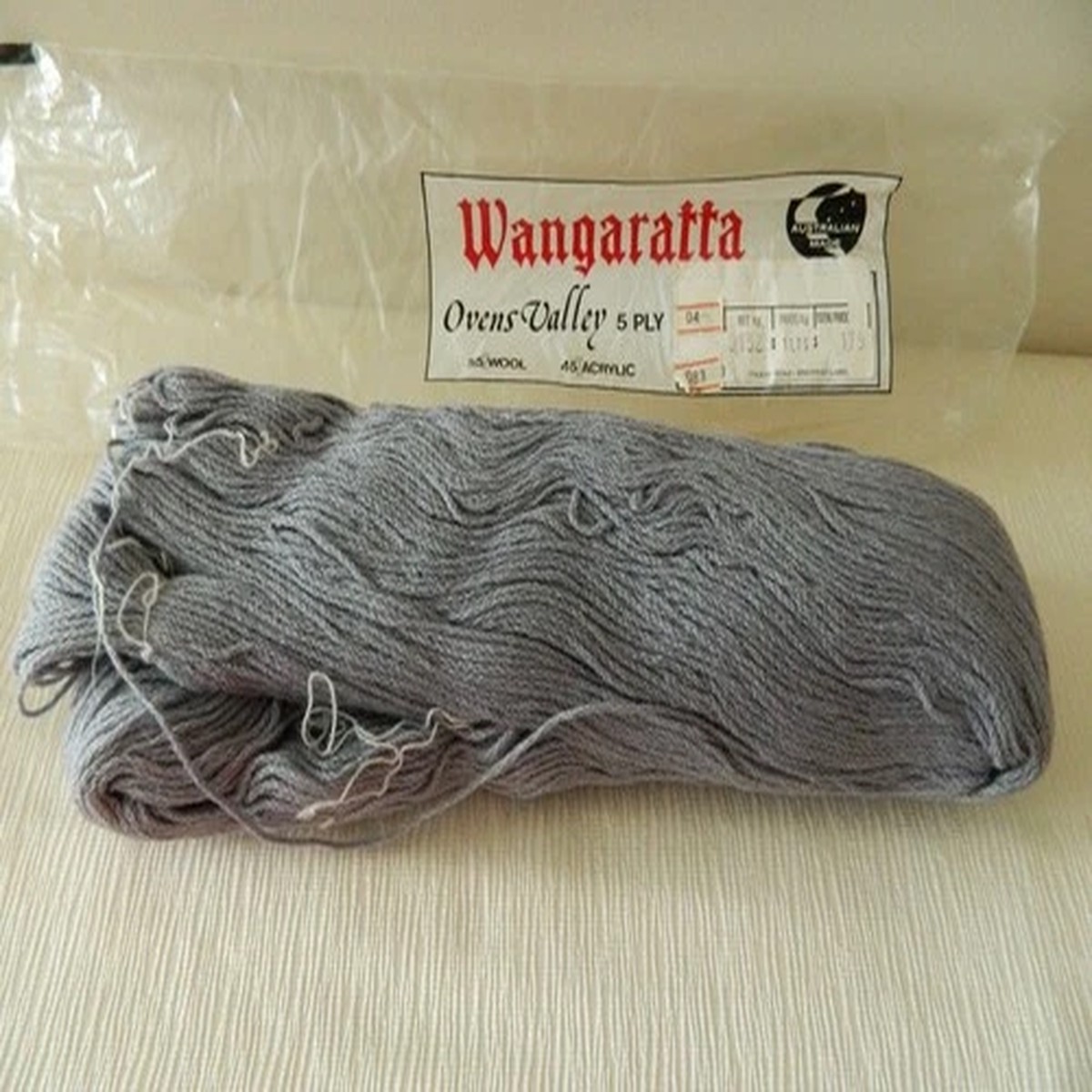 skein-yarn-wangaratta-wol-arylic-ovens-valley-5ply-grey-knitting-craft-hobby
