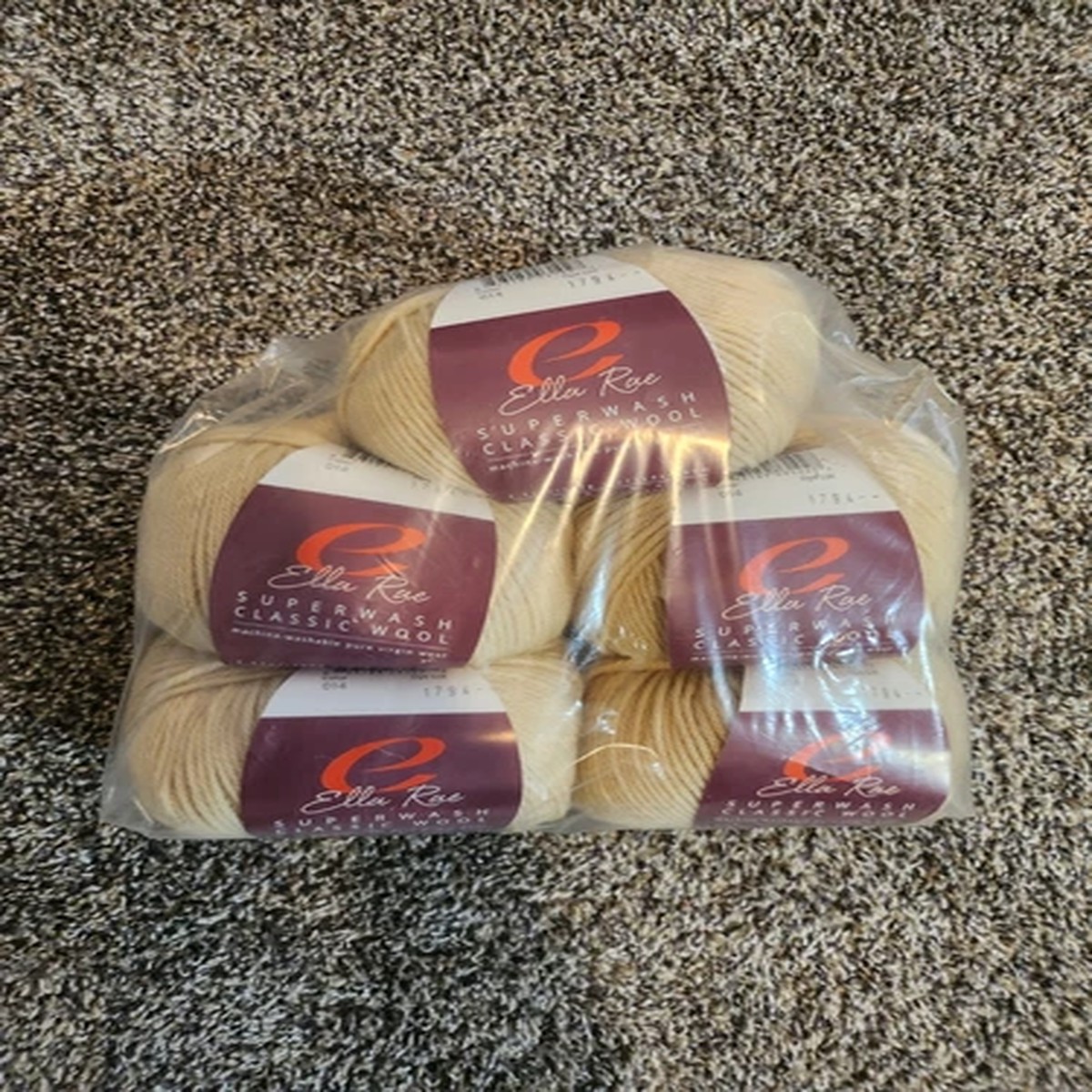 1100-yards-5-balls-ella-rae-classic-100-superwash-wool-yarn-biscuit-500-grams
