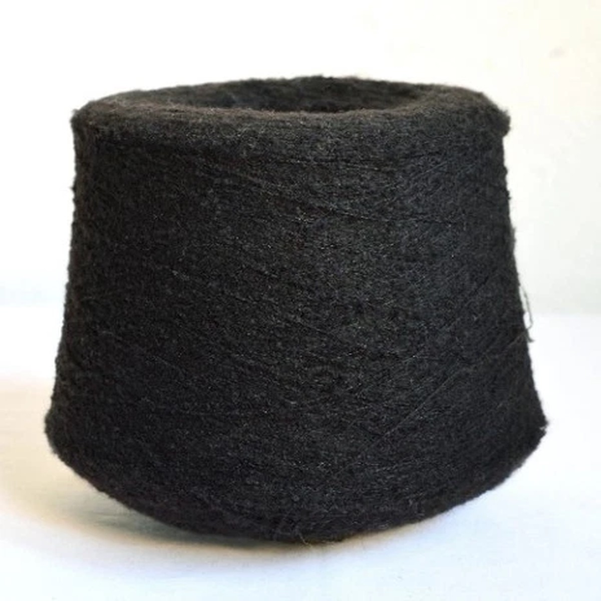 italian-boucle-merino-wool-knitting-yarns-10-6-oz-300-grams-balls-or-cone