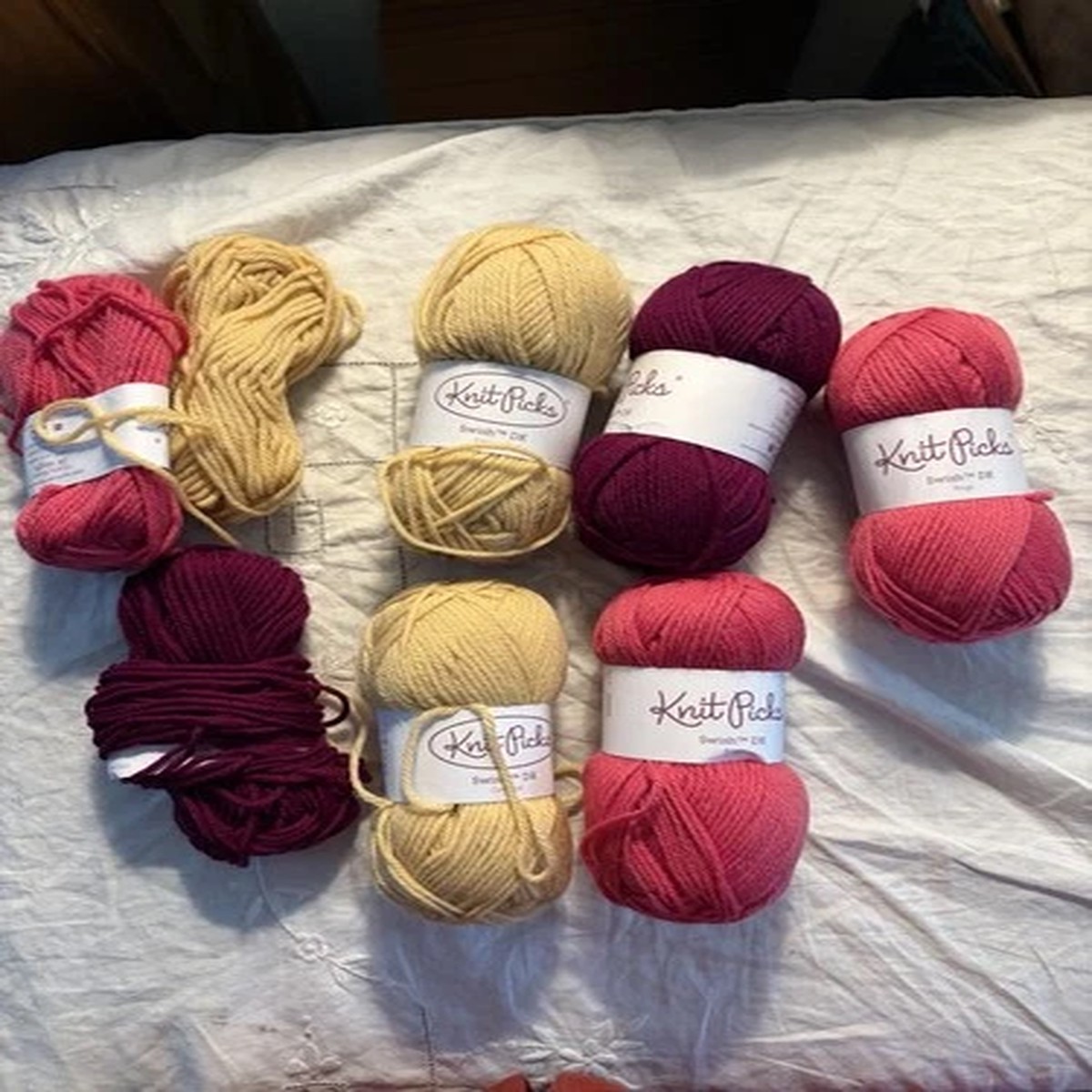 mixed-lot-0f-5-knit-picks-merino-wool-yarn-rouge-bordeaux-cornmeal-123-yds-each