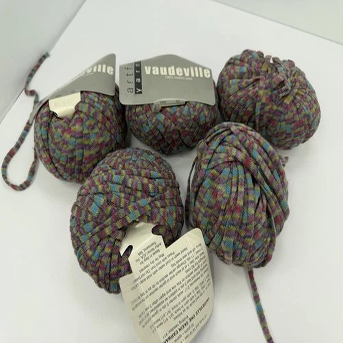 artful-yarns-vaudeville-100-merino-wool-cabled-stranded-yarn-lot-of-5