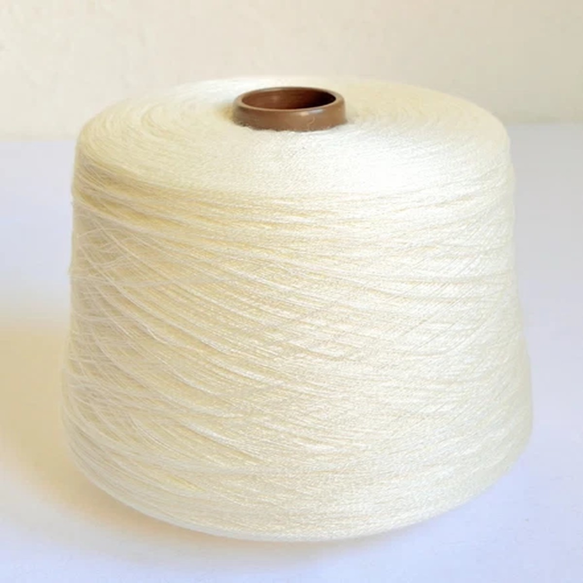 italian-merino-viscose-yarns-2-3-lb-1050-grams-cone