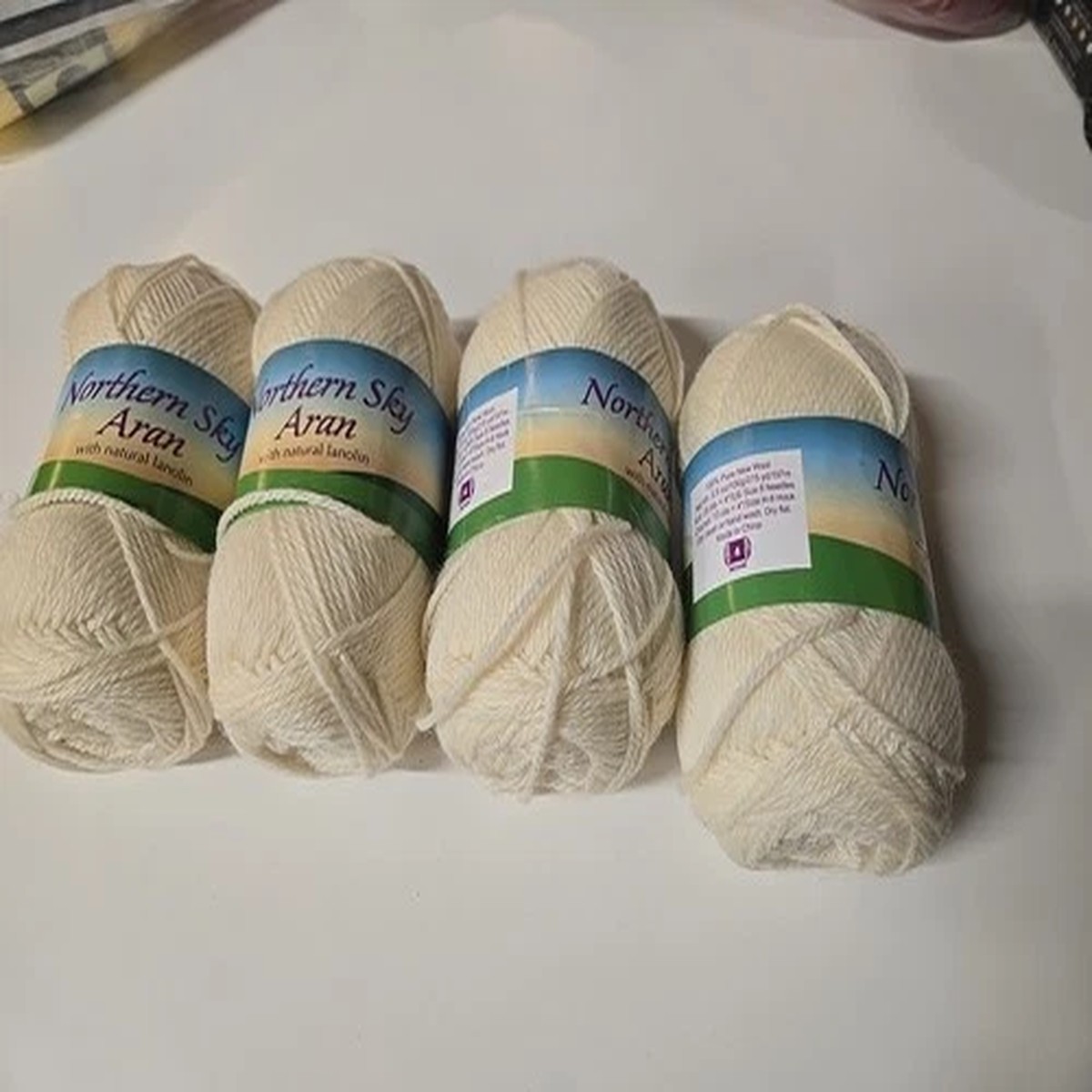 new-lot-of-4-skeins-northern-sky-aran-yarn-lanolin-wool-100g-215yd-medium