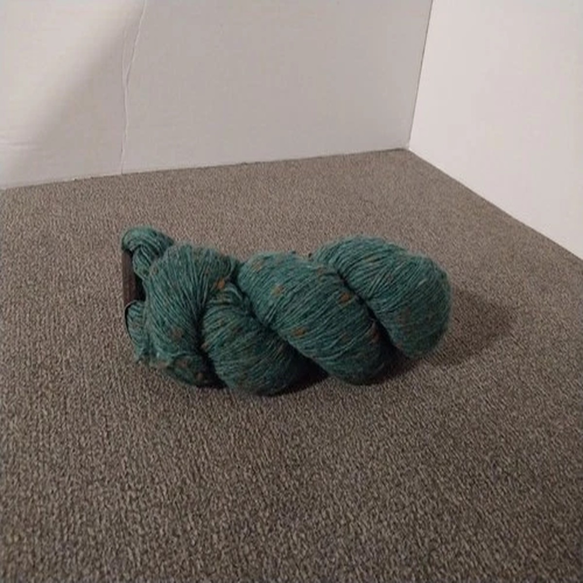 tahki-imports-twiggy-tweed-yarn-100g-380yds-100-wool-1-skein