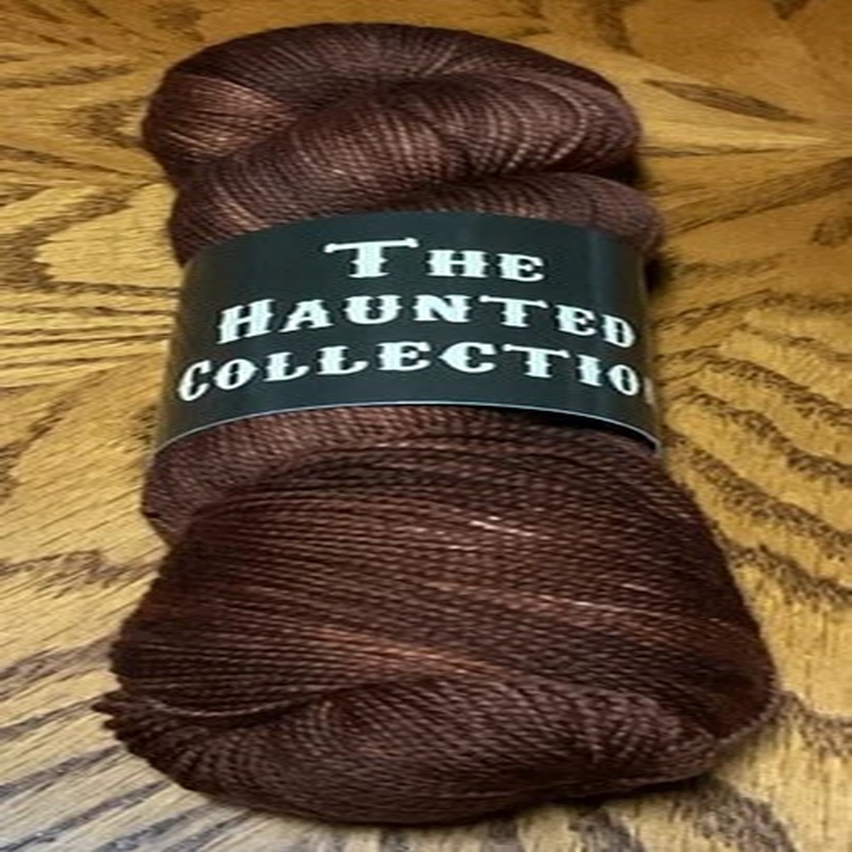 fangirl-fibers-the-haunted-collection-color-haunted-pumpkin-patch-400-yds