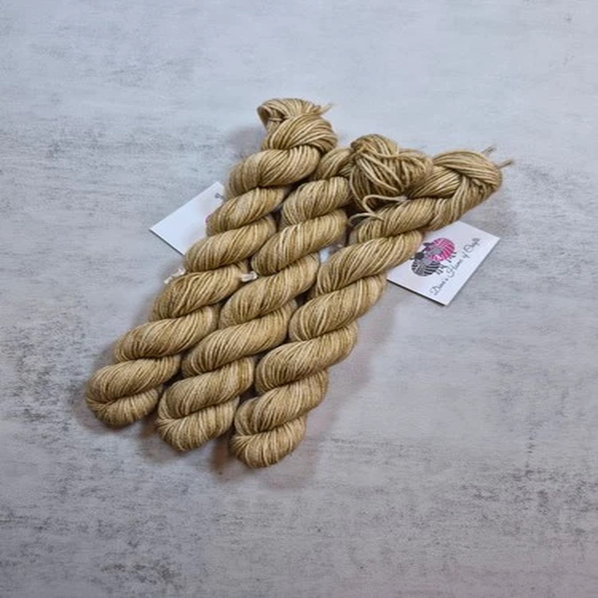 sw-merino-nylon-fingering-weight-yarn-mini-617-20-g