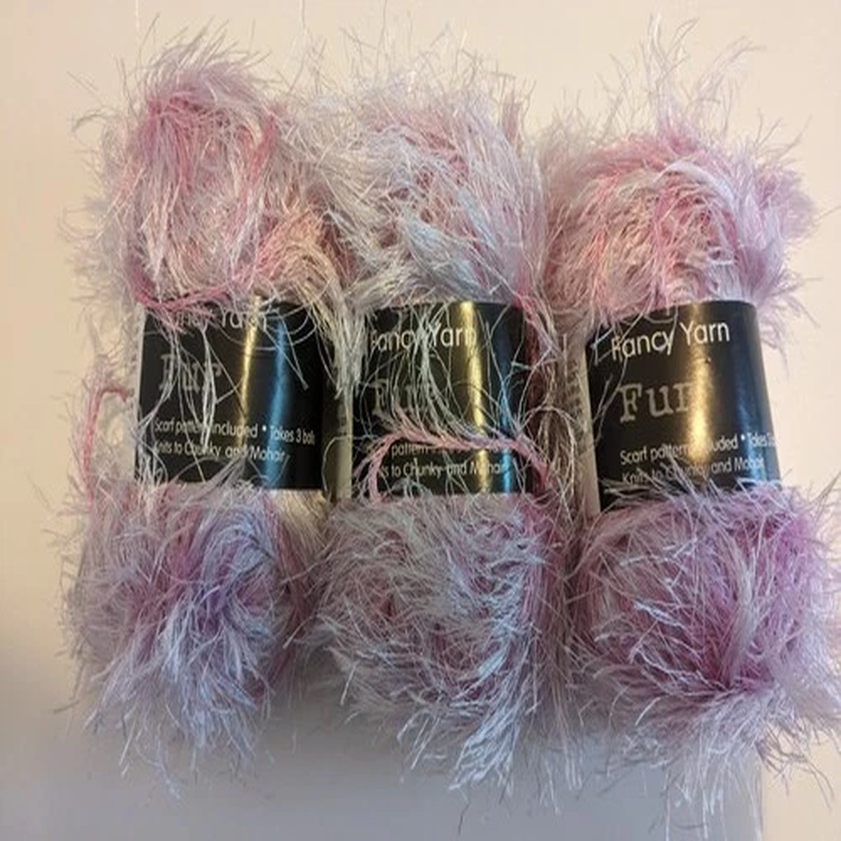 150g-fancy-yarn-fur-pink-white-knitting-wool-yarn-chunky-6mm-eyelash