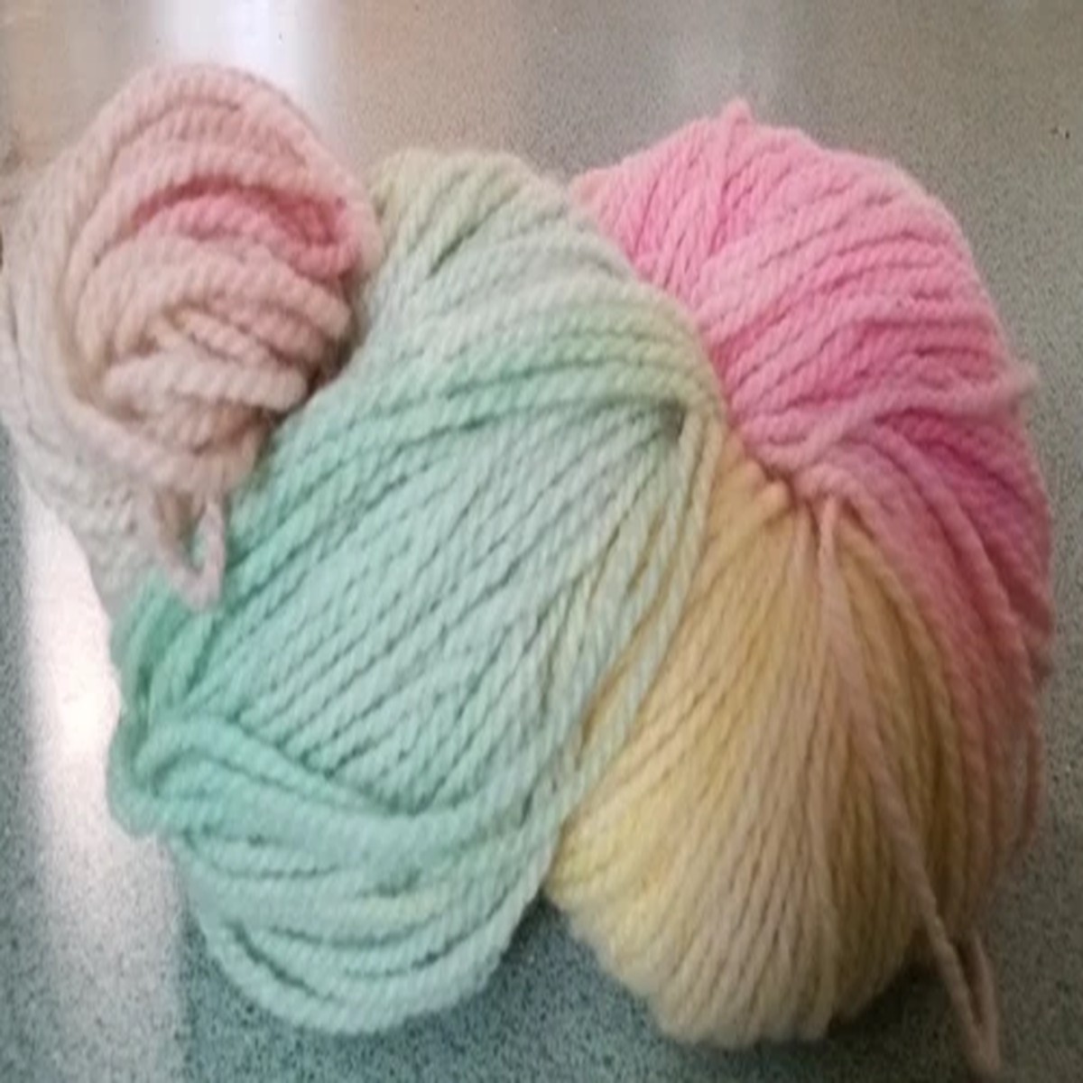 hand-dyed-with-paas-pastel-colors-100-wool-yarn-3-30-oz