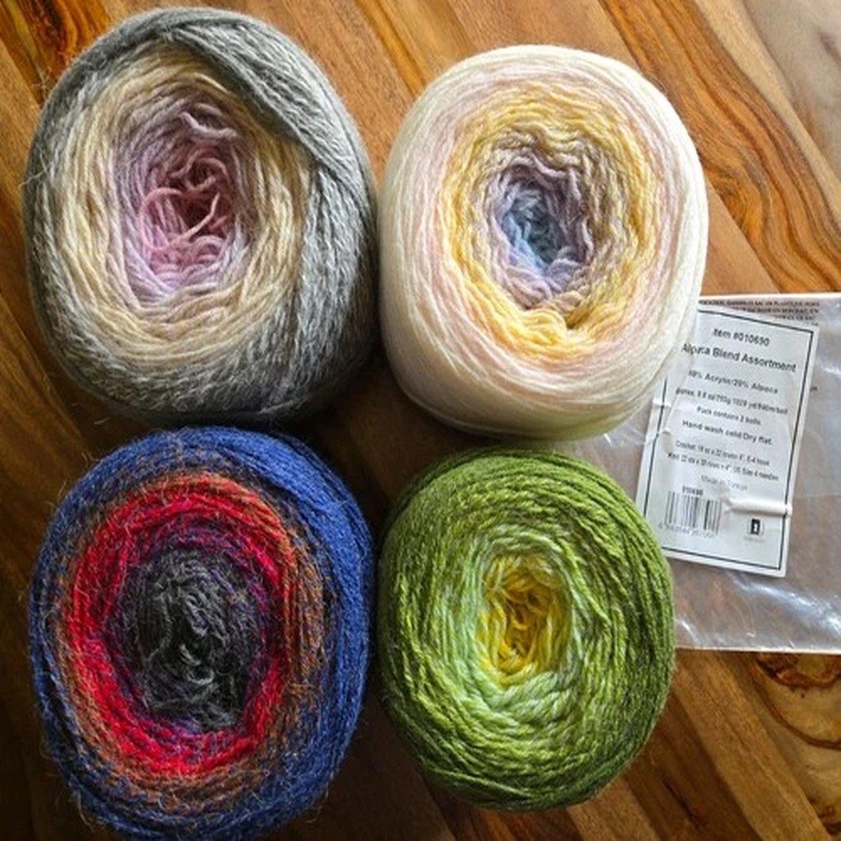 herrschners-mill-ends-lot-of-4-assorted-alpaca-blend-cakes