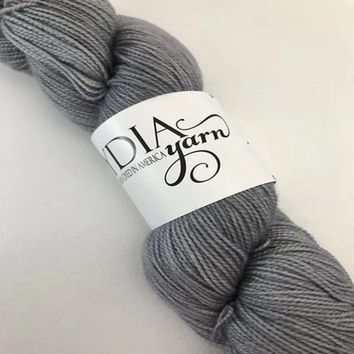 lydia-yarn-bliss-sock-luxury-hand-dyed-100g-400yds-superwash-merino-fingering