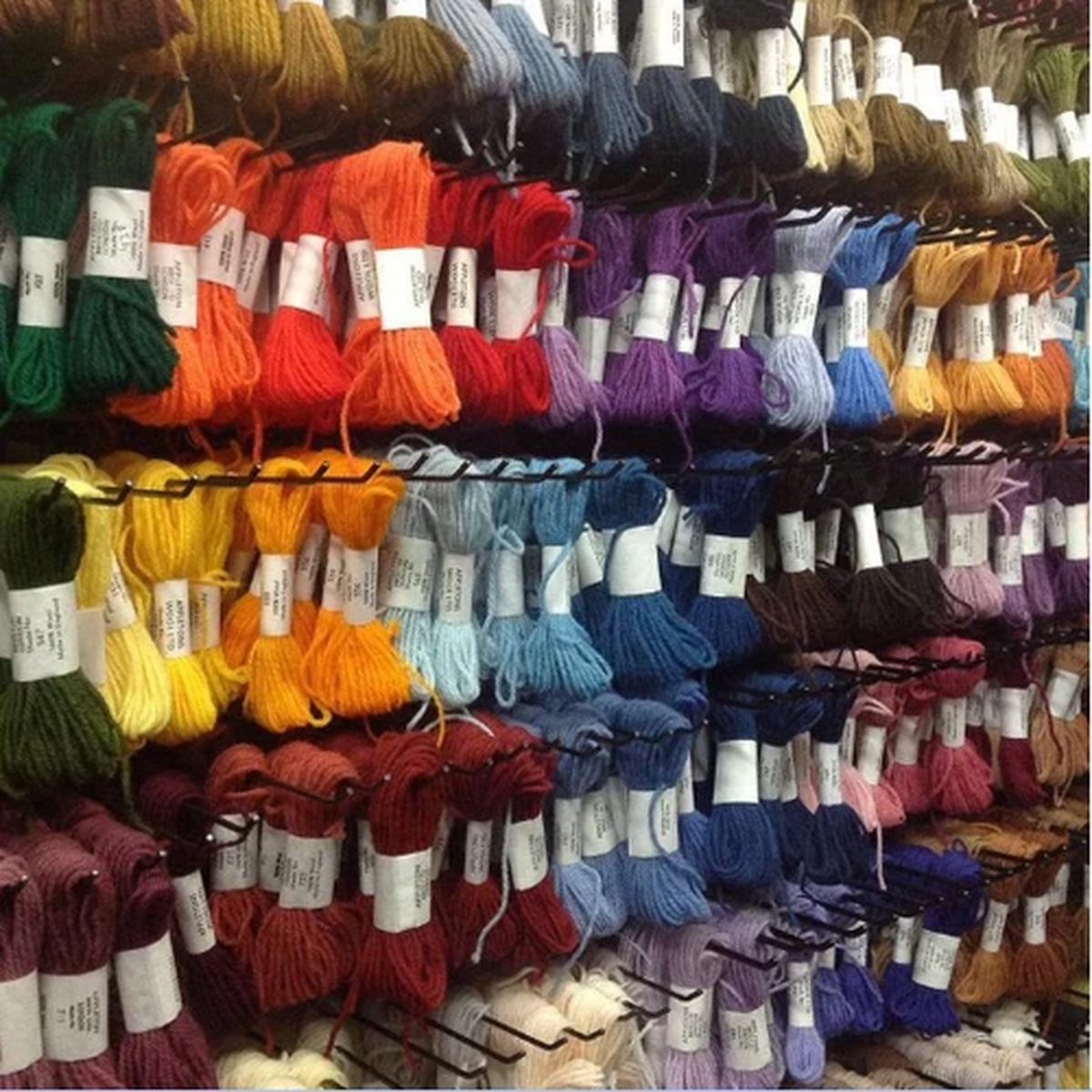appletons-crewel-wool-skeins-25m-2-ply-british-yarn-every-shade-561-998