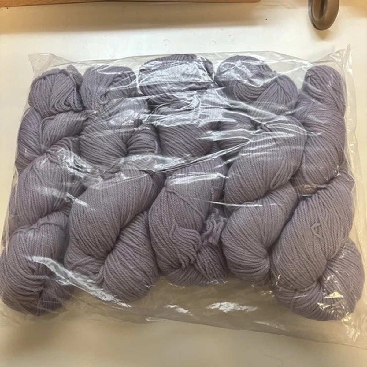 5-skein-audine-wools-twinkle-knit-yorker-dk-merino-wool-cashmere-blend-yarn