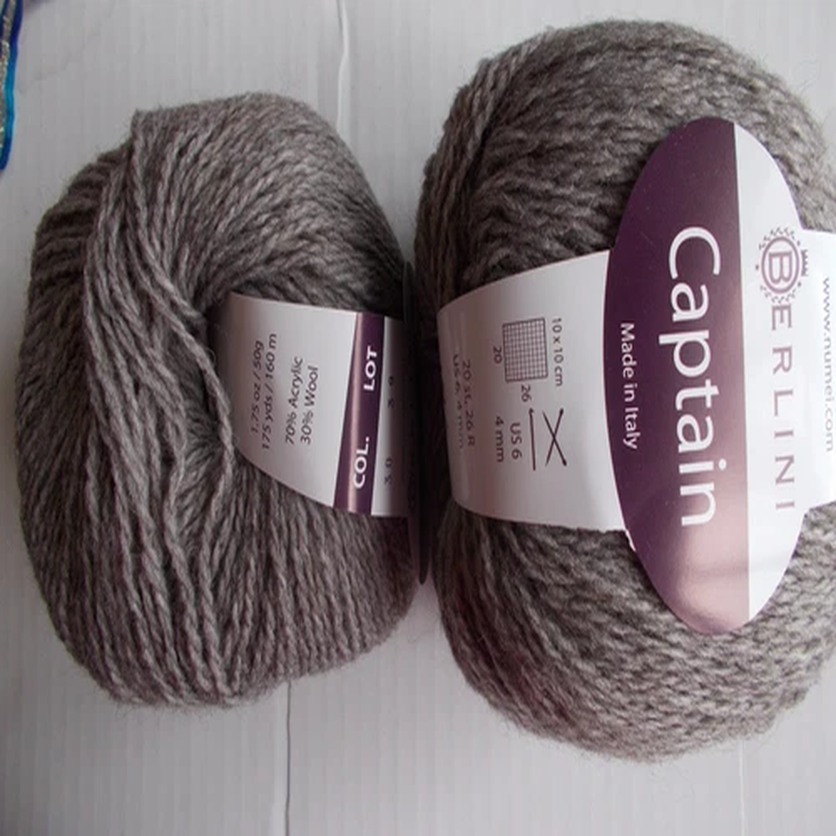 berlini-captain-wool-blend-yarn-taupe-lot-of-2-175-yds-each