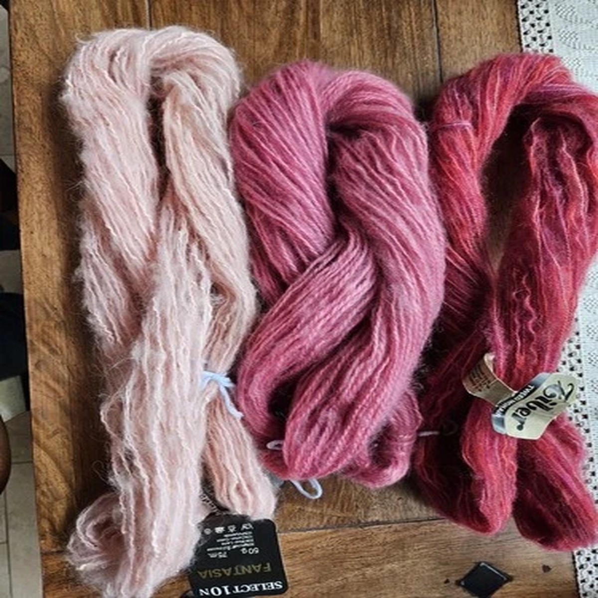 handspun-organic-dyed-fiber-tweed-mohair-yarn