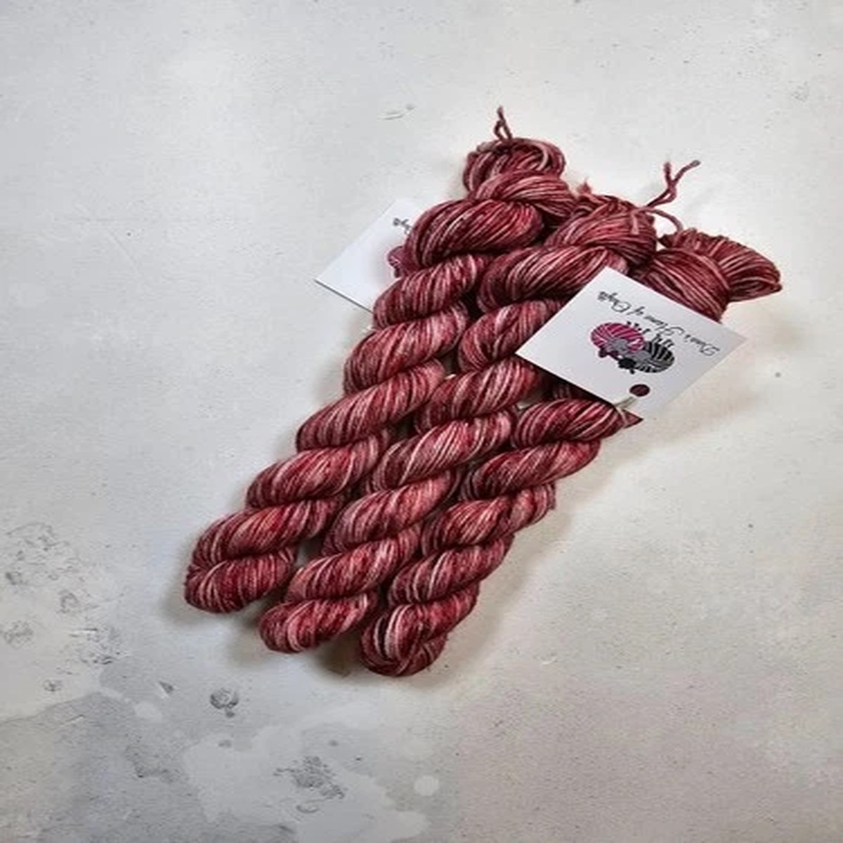 sw-merino-nylon-fingering-weight-yarn-mini-570-20-g