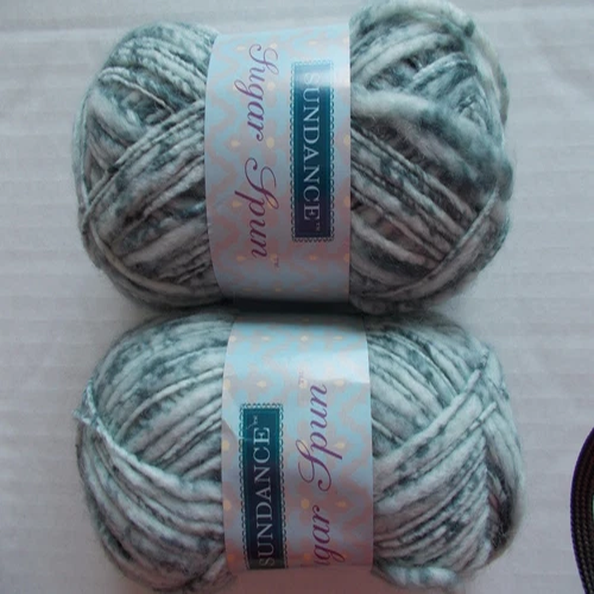 sundance-sugar-spun-wool-blend-baby-yarn-black-licorice-lot-of-2-114-yds-ea