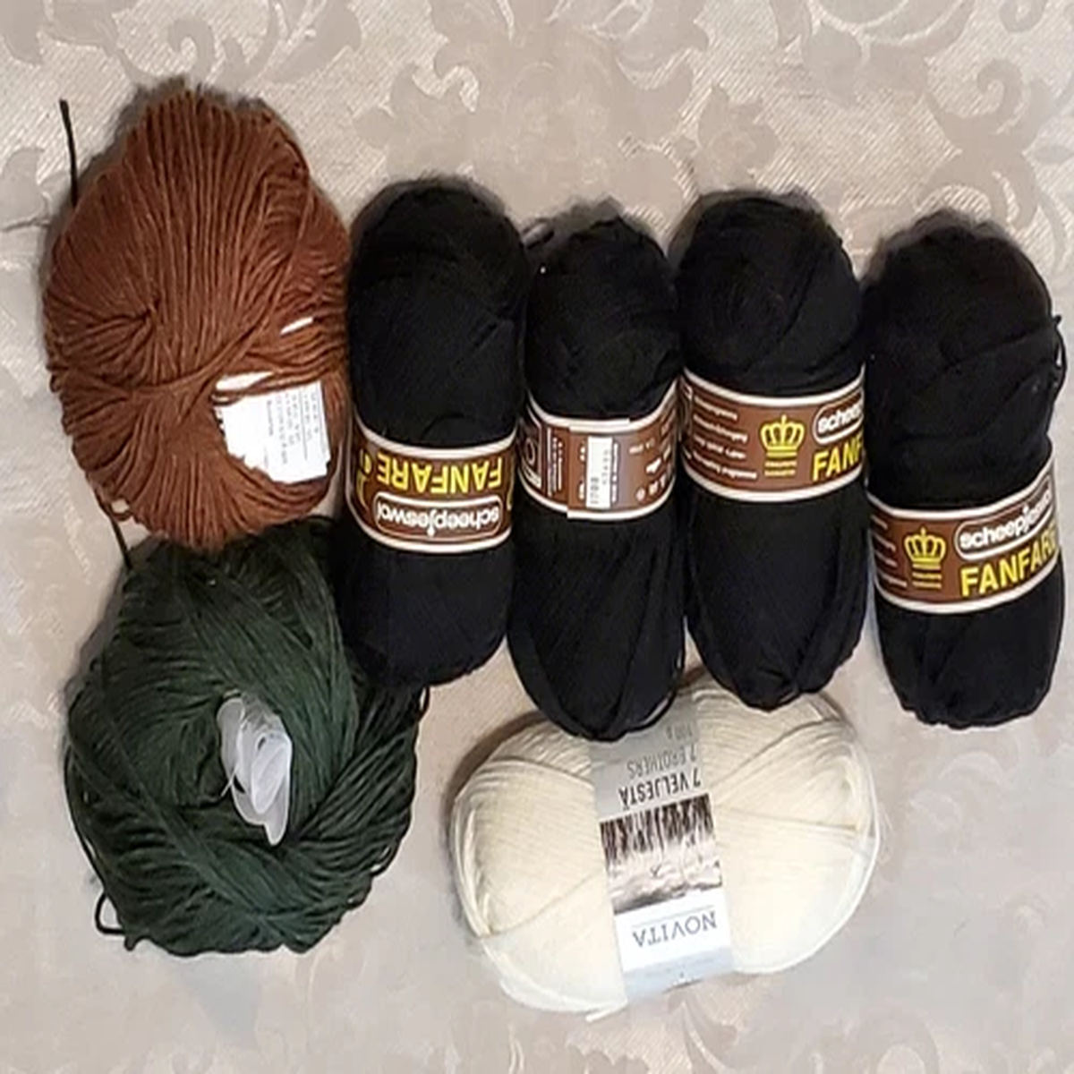 lot-mixed-variety-yarn-skeins-balls-wool-acrylic-5-new-2-partial