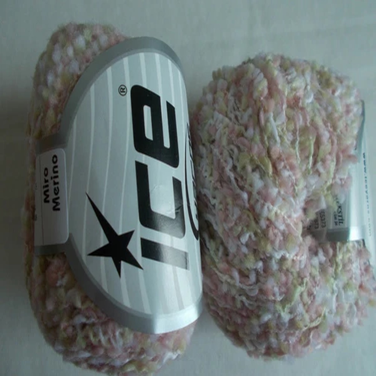 miro-merino-wool-boucle-type-yarn-white-pink-green-lot-of-2-82-yds-each