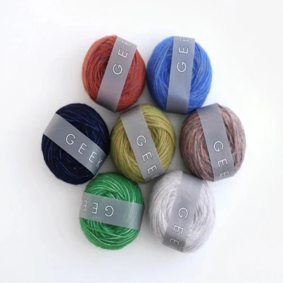 japanese-daruma-geek-yarn-choose-colours