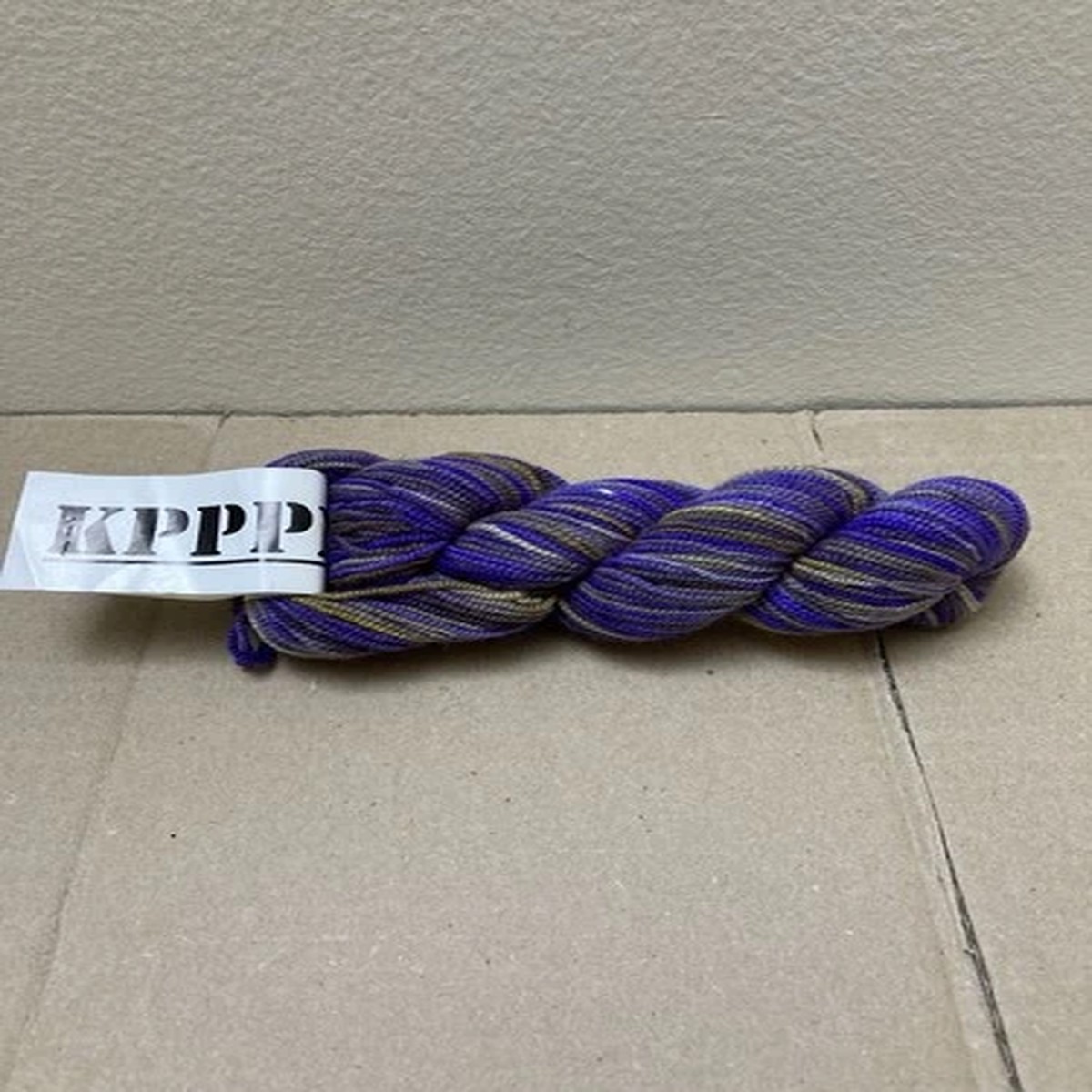 koigu-kpppm-100-merino-yarn-dye-code-800
