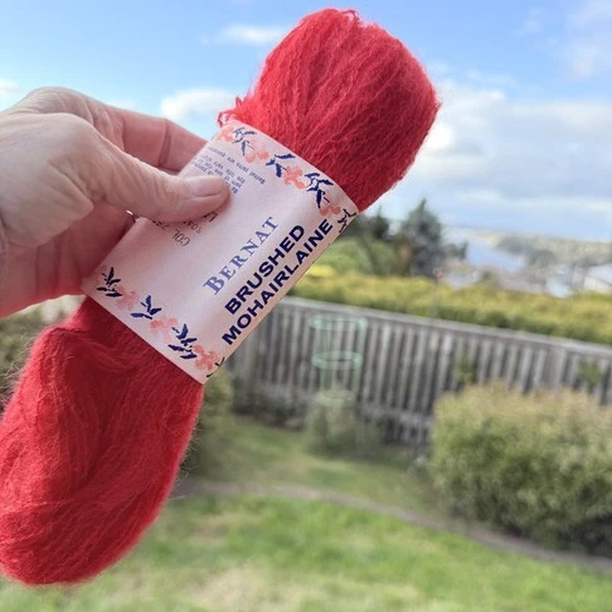 vintage-bernat-yarn-brushed-mohairlaine-red-scarlet-mohair-virgin-wool-usa