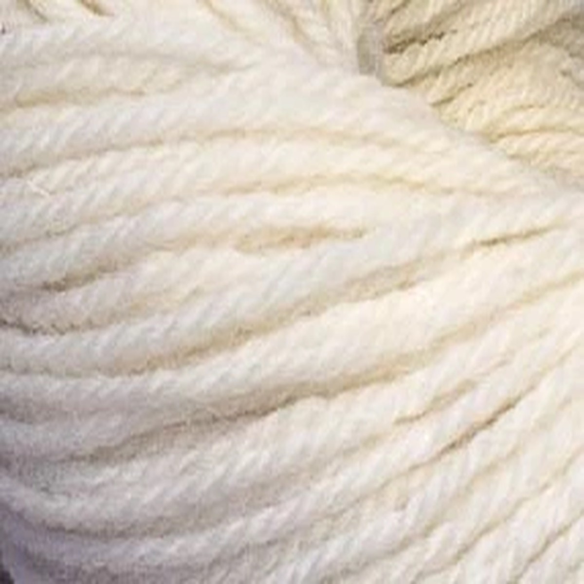 shetland-yarn-100g-12ply-white-natural-knitting-crochet-weaving-heritage-breed