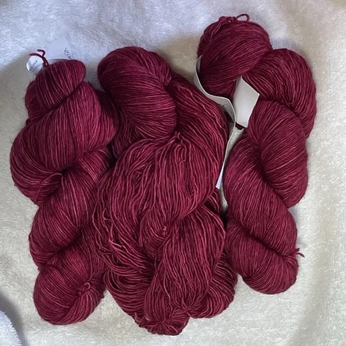 tosh-merino-light-by-madelinetosh-3-sk-vermillion-hnd-dyed-single-ply-1260y
