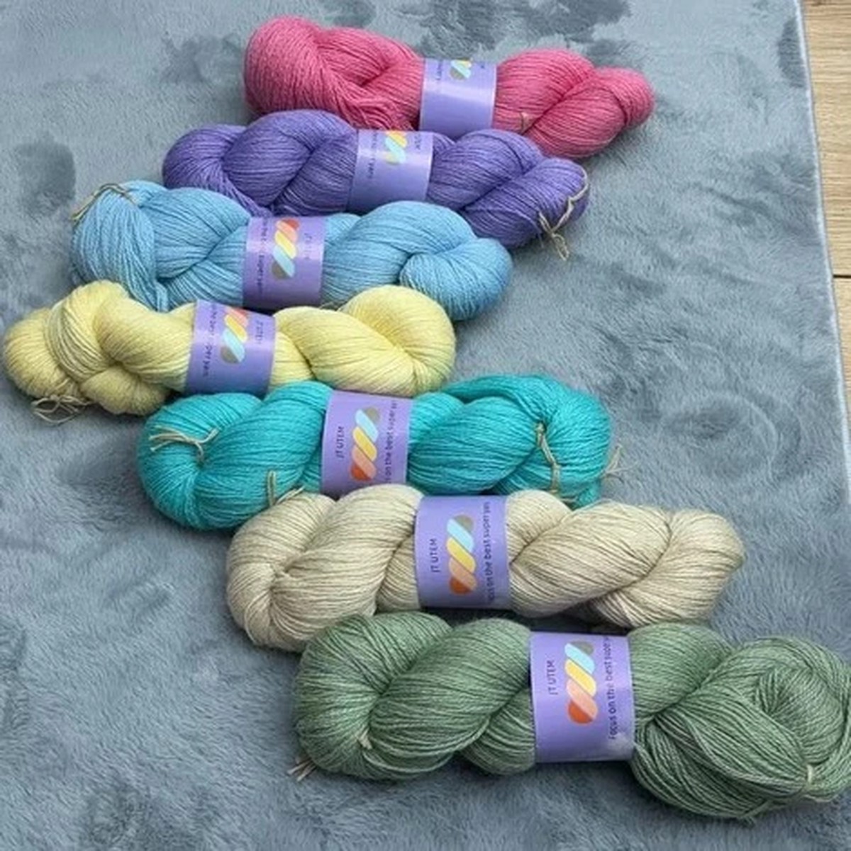 100-norwegian-wool-yarn-luxurious-luster-soft-skin-friendly-150g