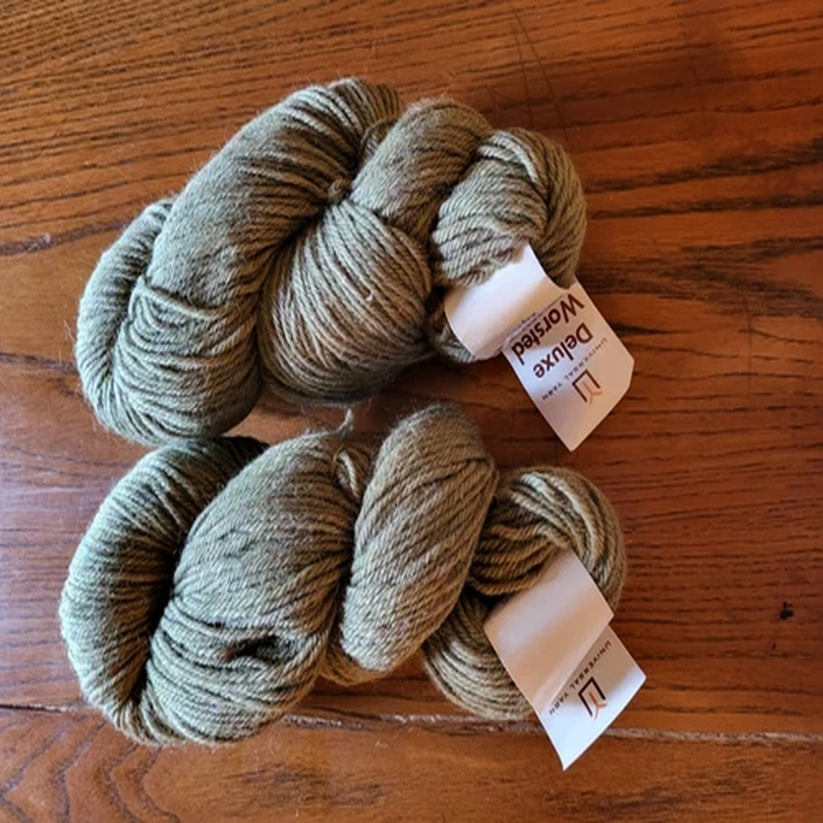 deluxe-worsted-yarn-100-pure-wool-100g-220yd-universal-yarns-lichen-lot-of-2