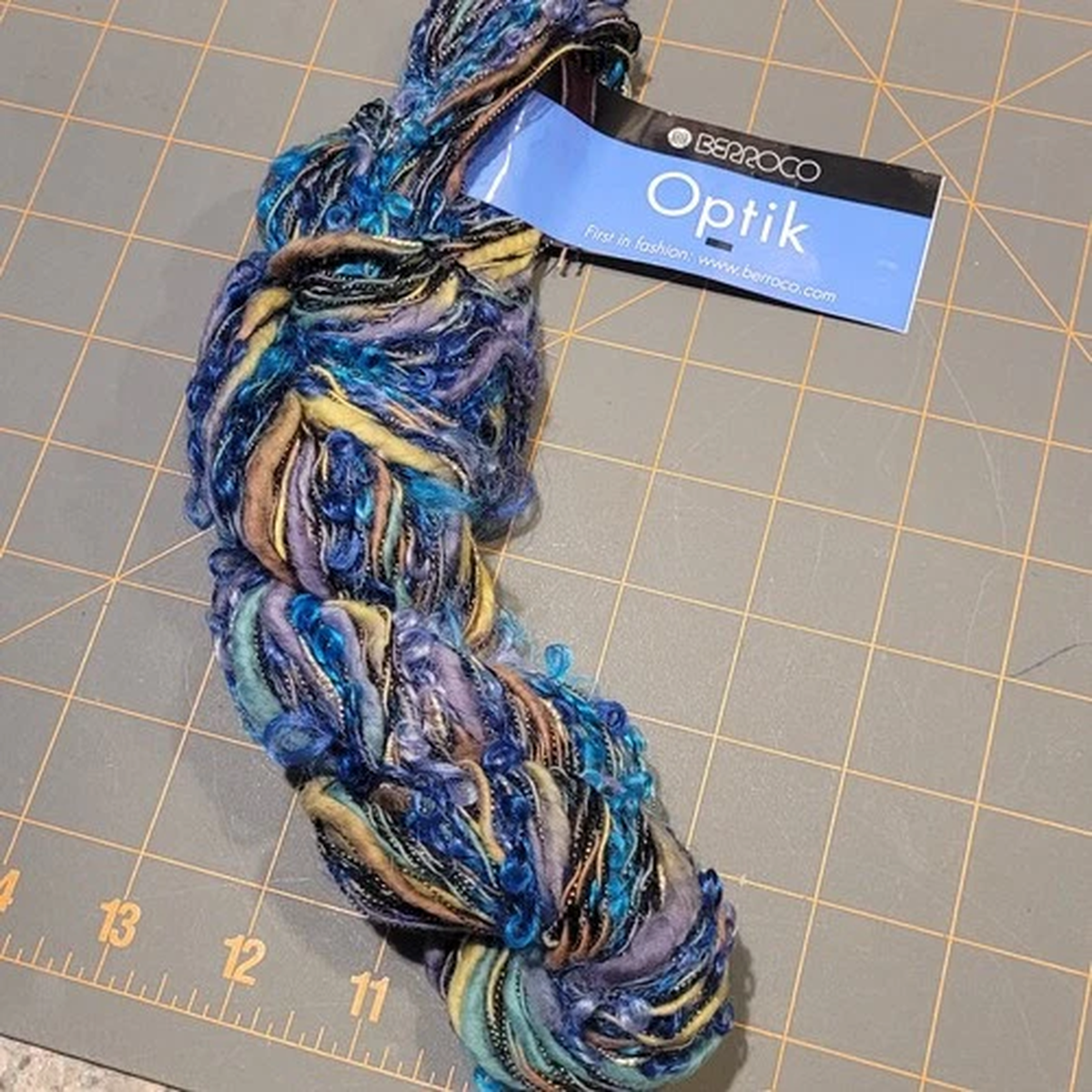 berroco-optik-yarn-green-blue-mohair-blend-france-combine-shipping