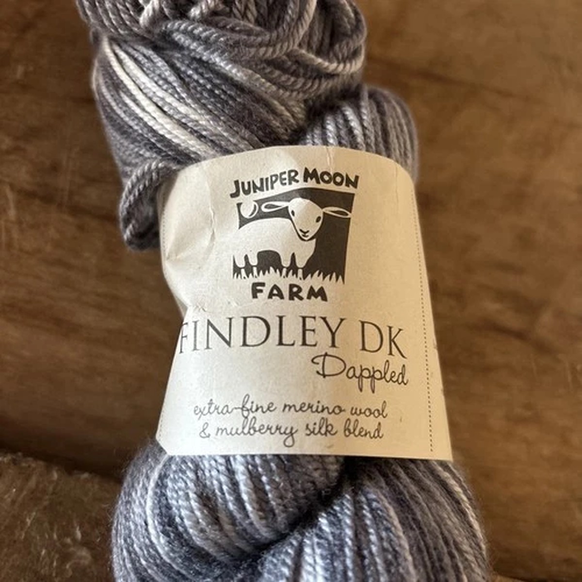 juniper-moon-farm-findley-dk-dappledyarn-color-gray-mix-wool-silk-201-16