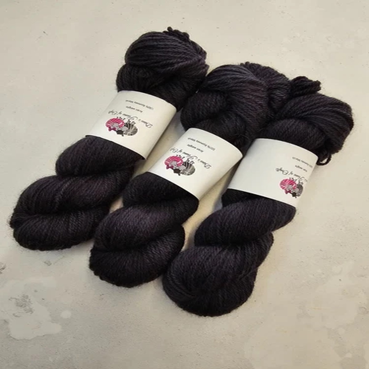 romney-yarn-aran-weight-100g-charcoal