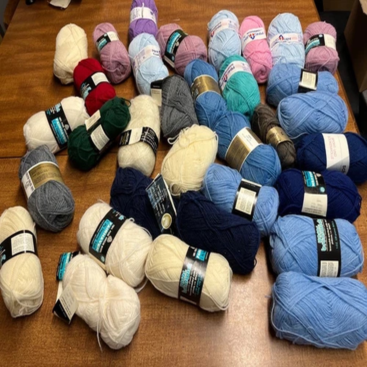 lot-32-mixed-skeins-yarn-assorted-bundle-knit-craft-3-ply-wool-nylon-cotton