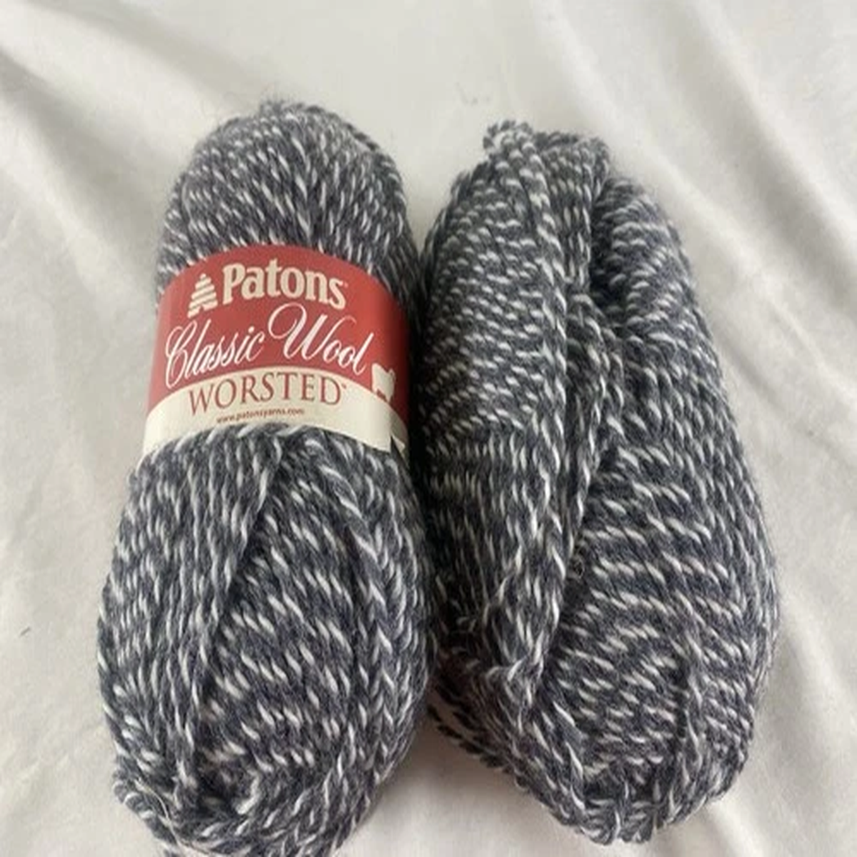 patons-classic-dark-gray-mark-wool-worsted-yarn-2-skeins-new
