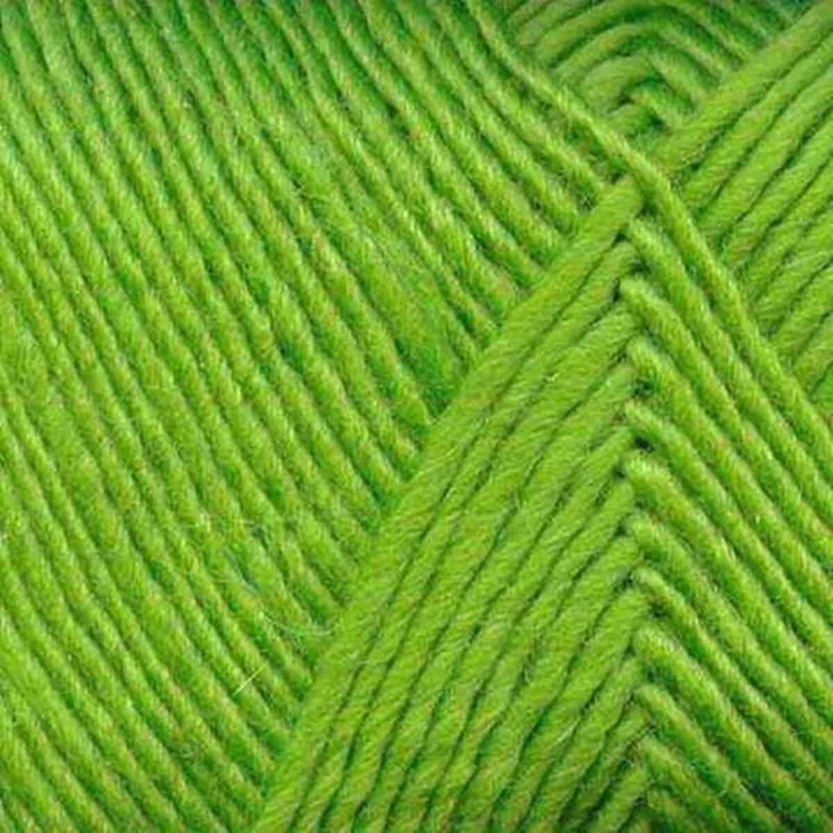 brown-sheep-lamb-s-pride-worsted-120-wool-mohair-yarn-limeade