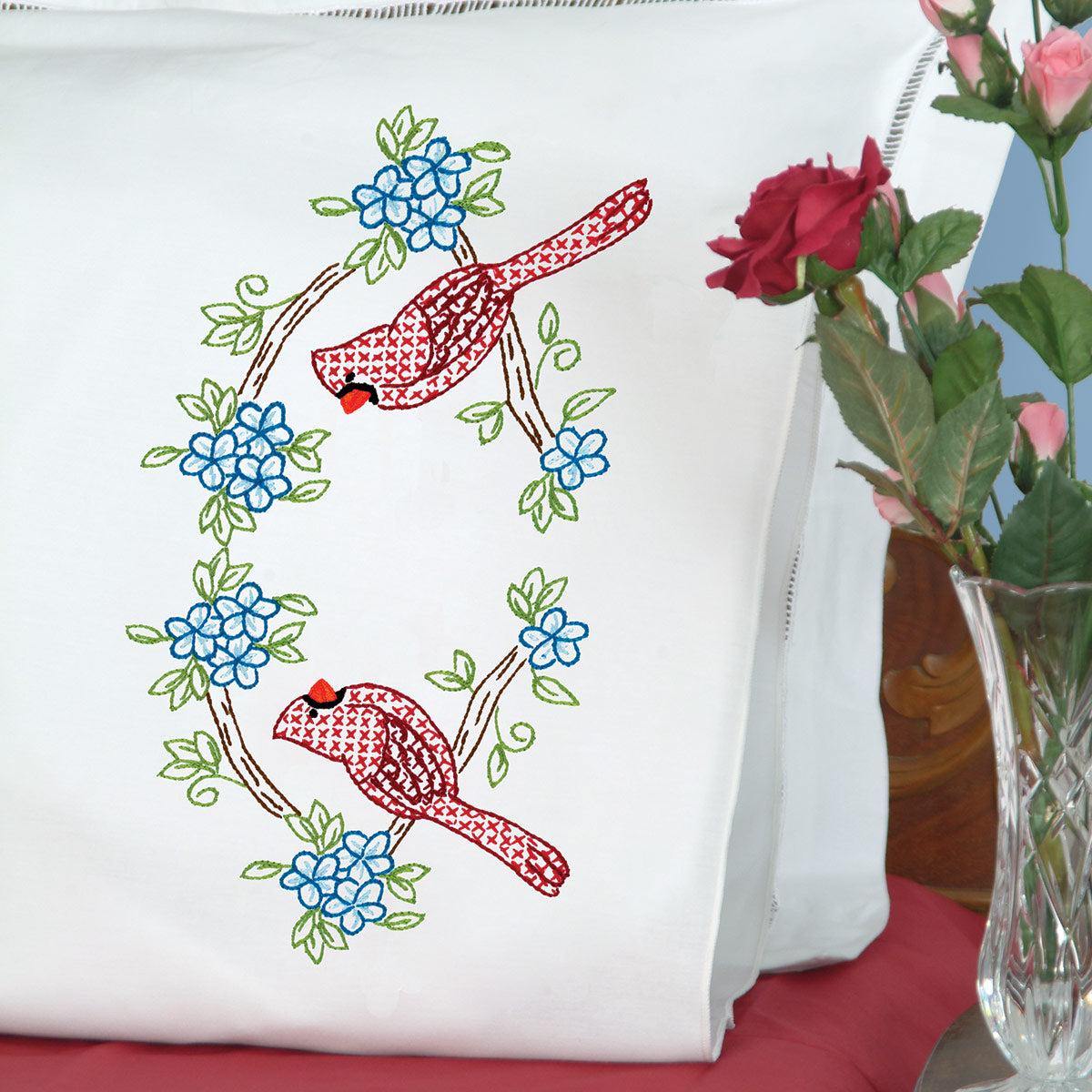 cardinals-perle-edge-pillowcases-1600-712