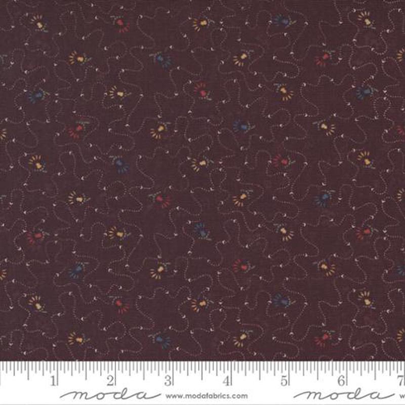 clover-blossom-farm-bee-balm-cotton-fabric-9716