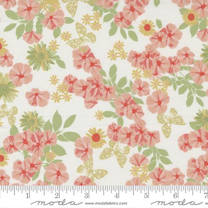 garden-society-collection-petunias-cotton-fabric-11891
