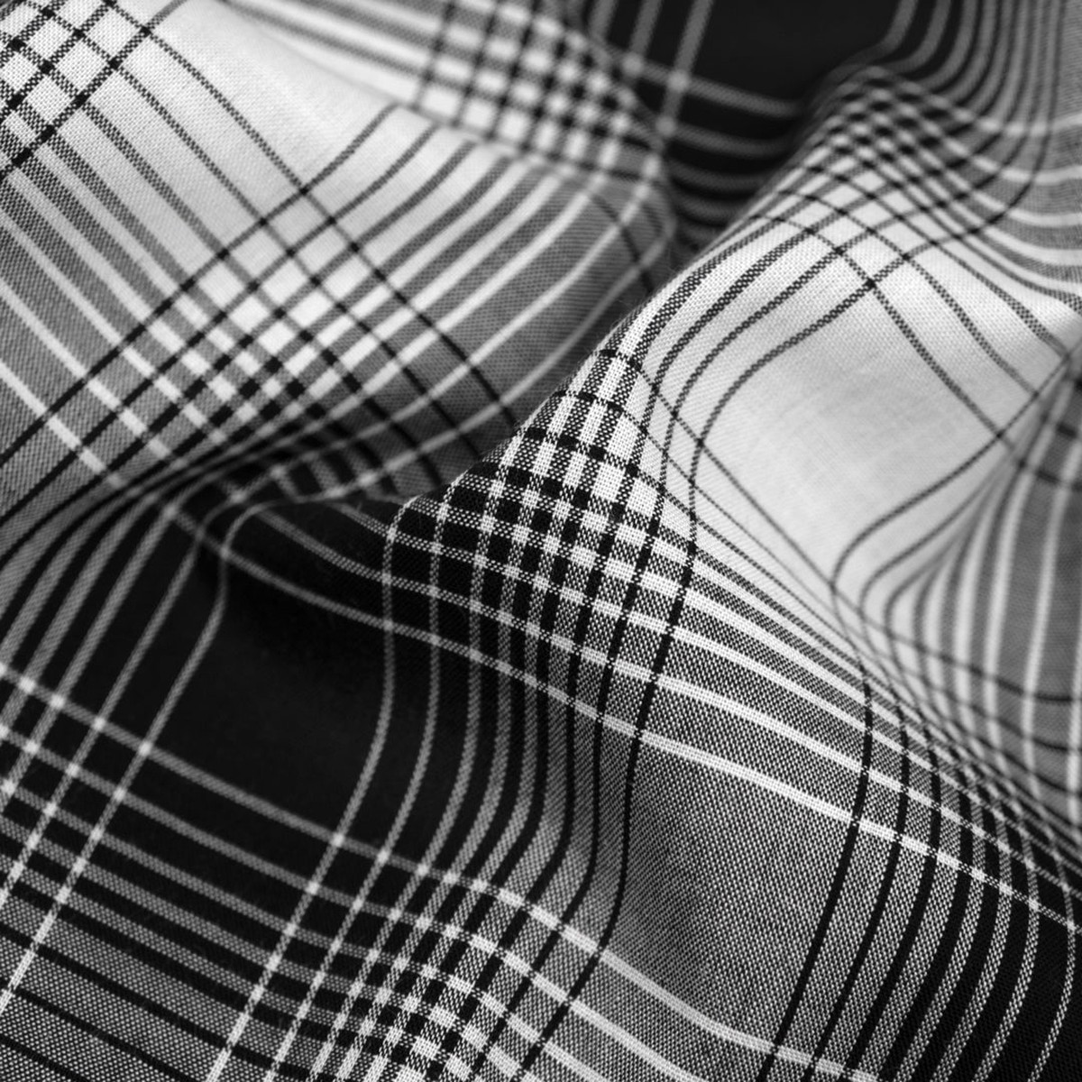 deadstock-gradient-plaid-cotton-modal-shirting-black-white