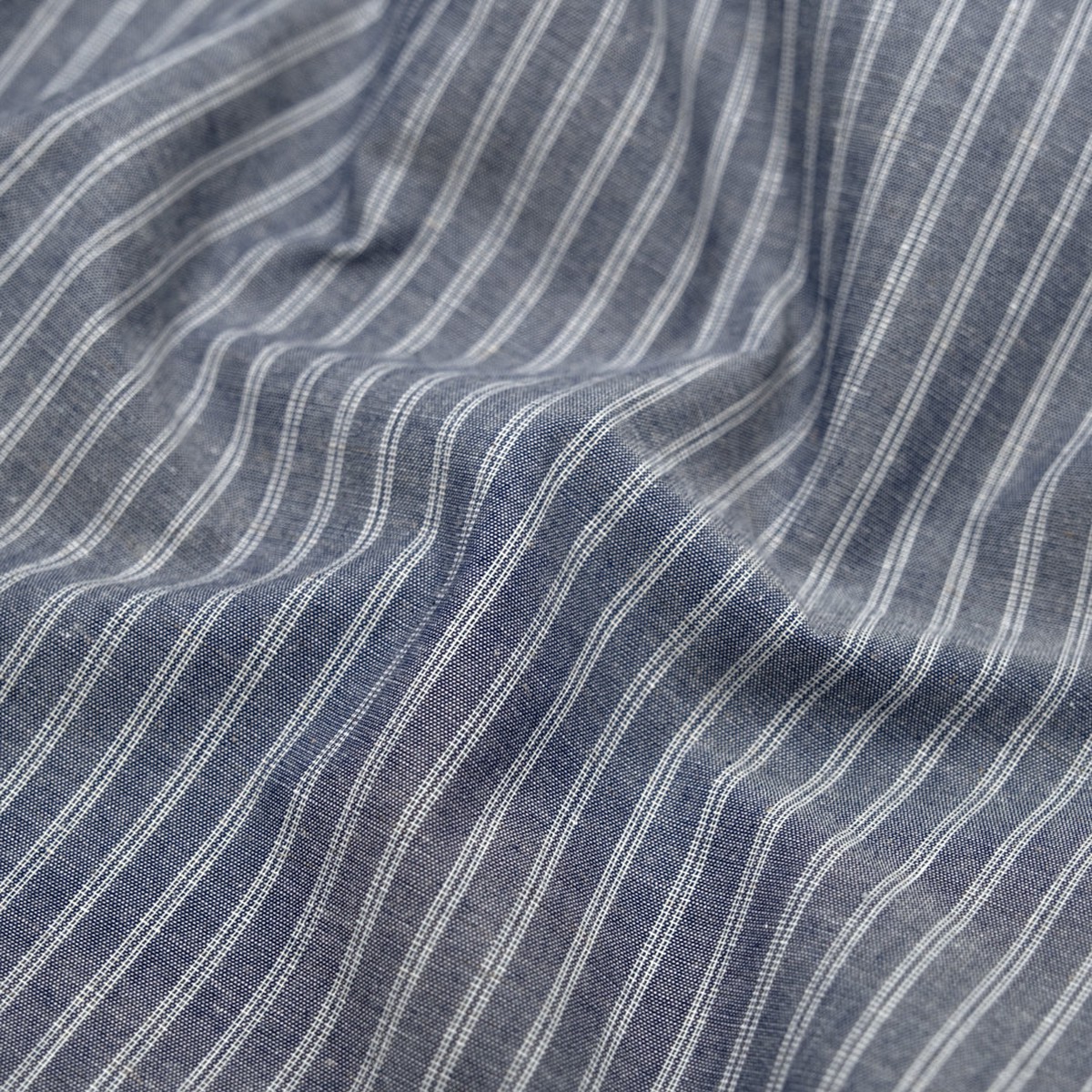 marina-cotton-linen-chambray-shirting-vintage-indigo