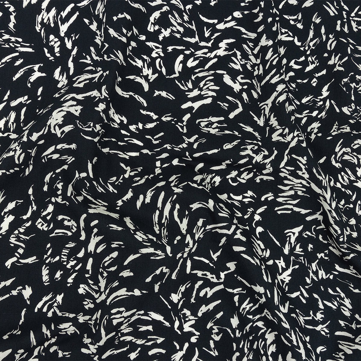 mood-exclusive-black-in-plain-sight-cotton-poplin