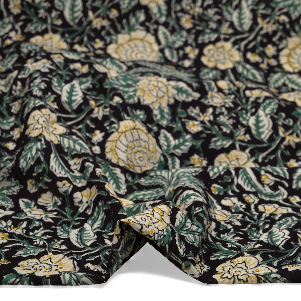 tapestry-block-printed-organic-cotton-batiste-black-jade-hay