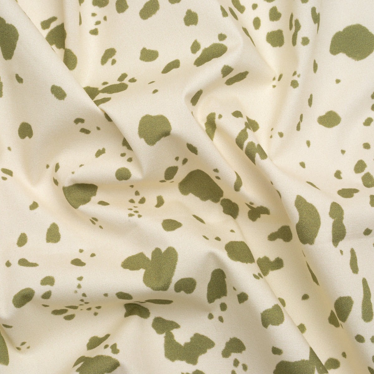 mood-exclusive-green-fire-dogs-stretch-cotton-poplin