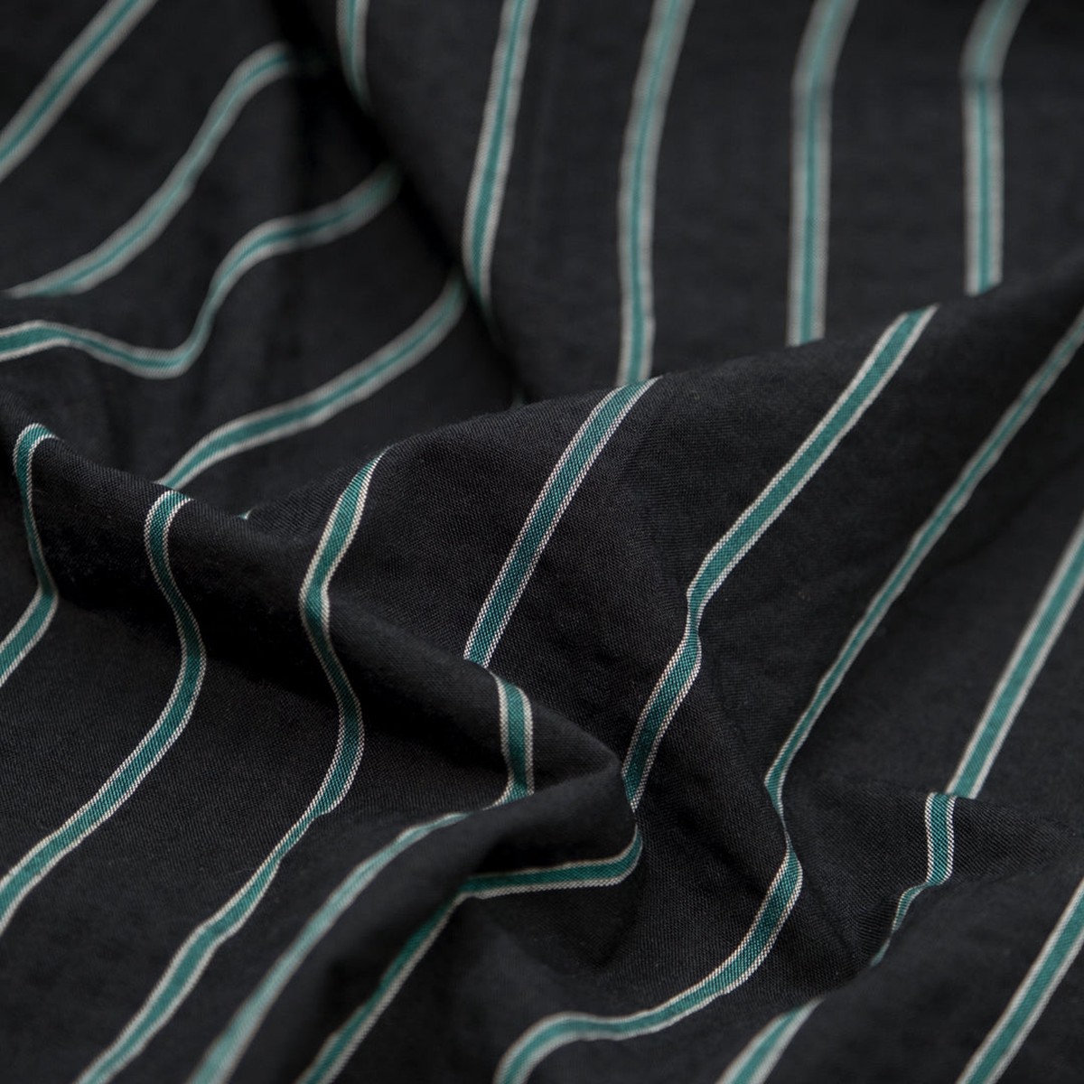 tram-stripe-crinkle-cotton-shirting-black-teal